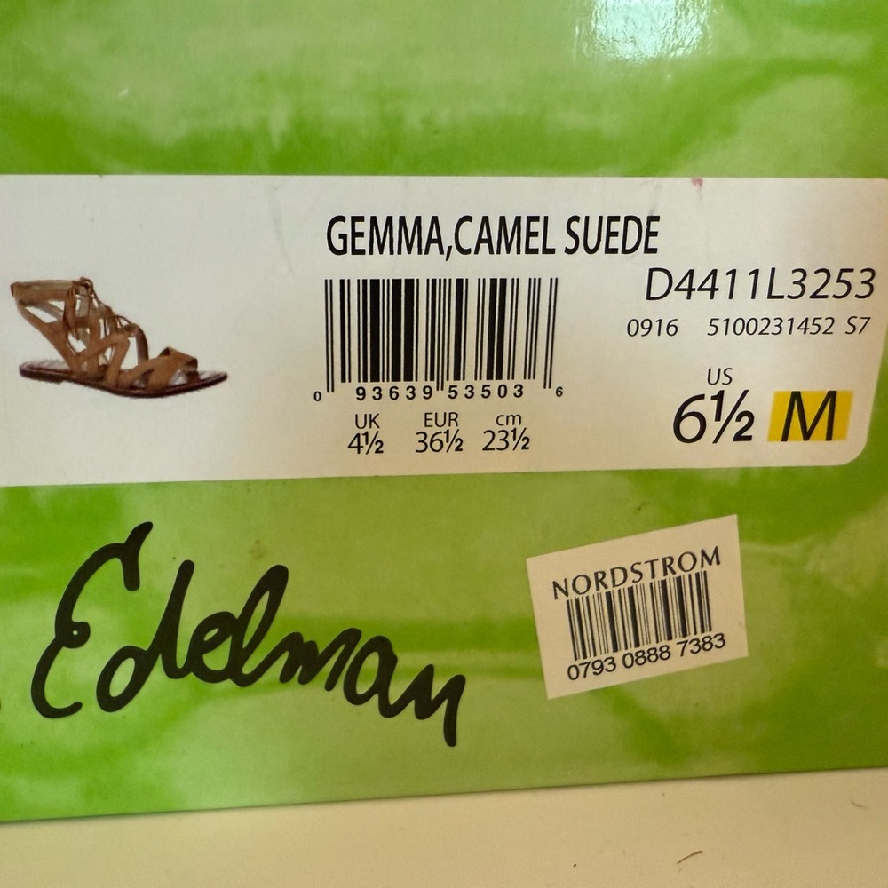 Sam Edelman Tan Sandals Stylish and Versatile